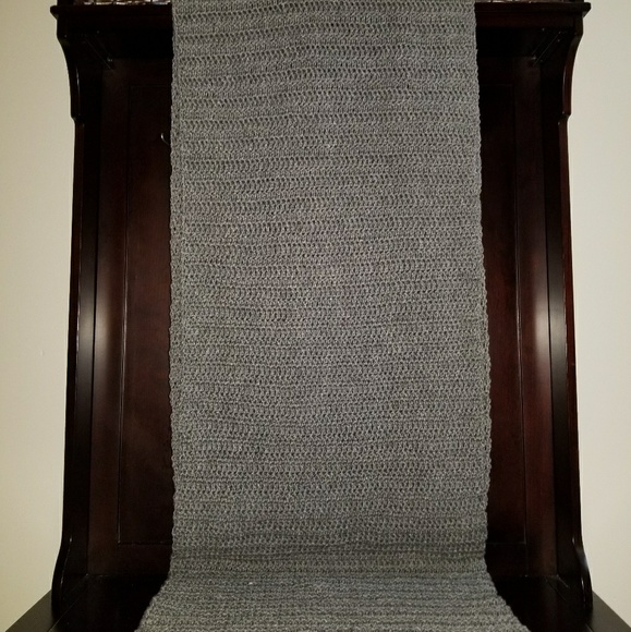 Oversized Grey Infinity scarf - Picture 2 of 3